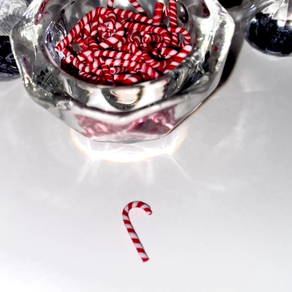 Wholesale Candycane/mint nail charms ✨ 30 pieces